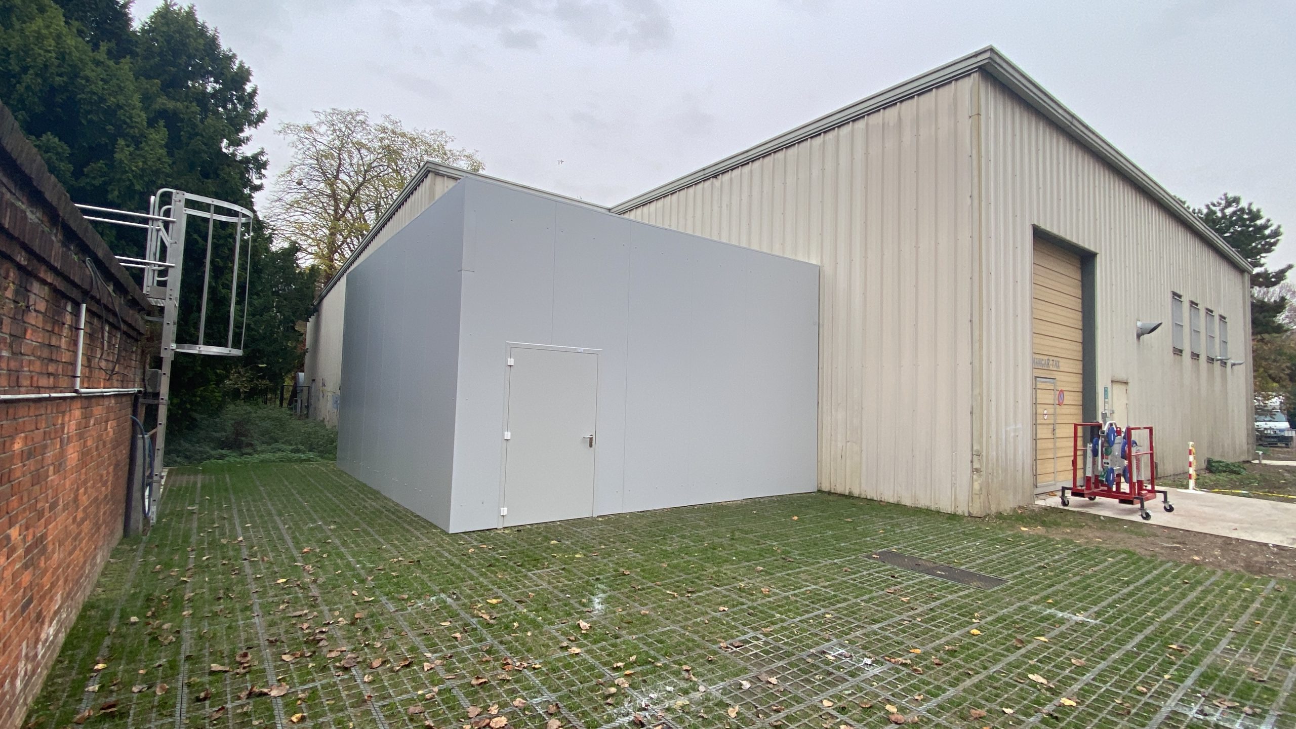 D8BCF7AC-D4D2-4540-B80A-85162DCCE85A